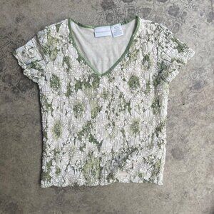 Vintage Y2K Worthington Medium White and Green Ruffle Blouse Baby Tee